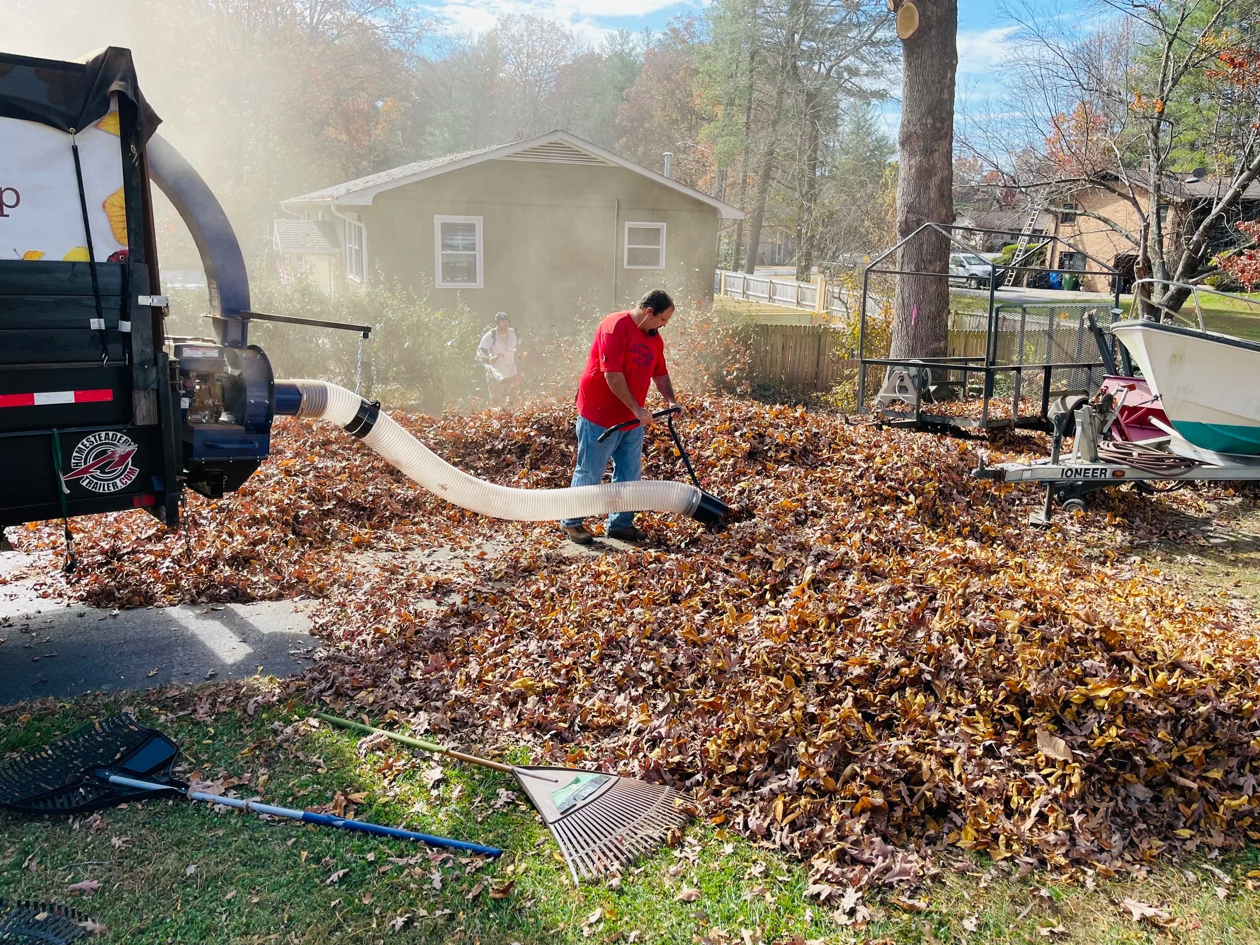 Leaf Removal Services in Tontitown, AR